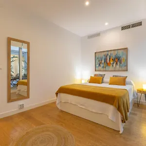 https://apartamento-de-lujo-en-calle-gravina.es-andalucia.com